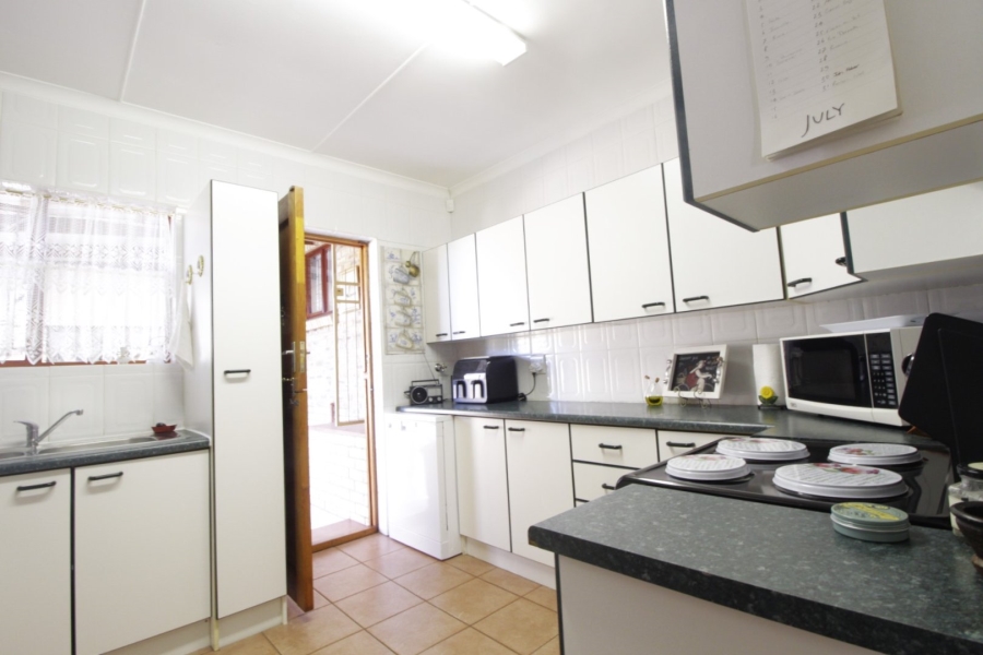 3 Bedroom Property for Sale in Jeffreys Bay Central Eastern Cape